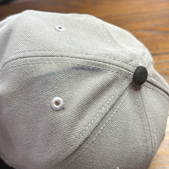 New Era 9fifty SnapBack hat - Picture 4 of 4